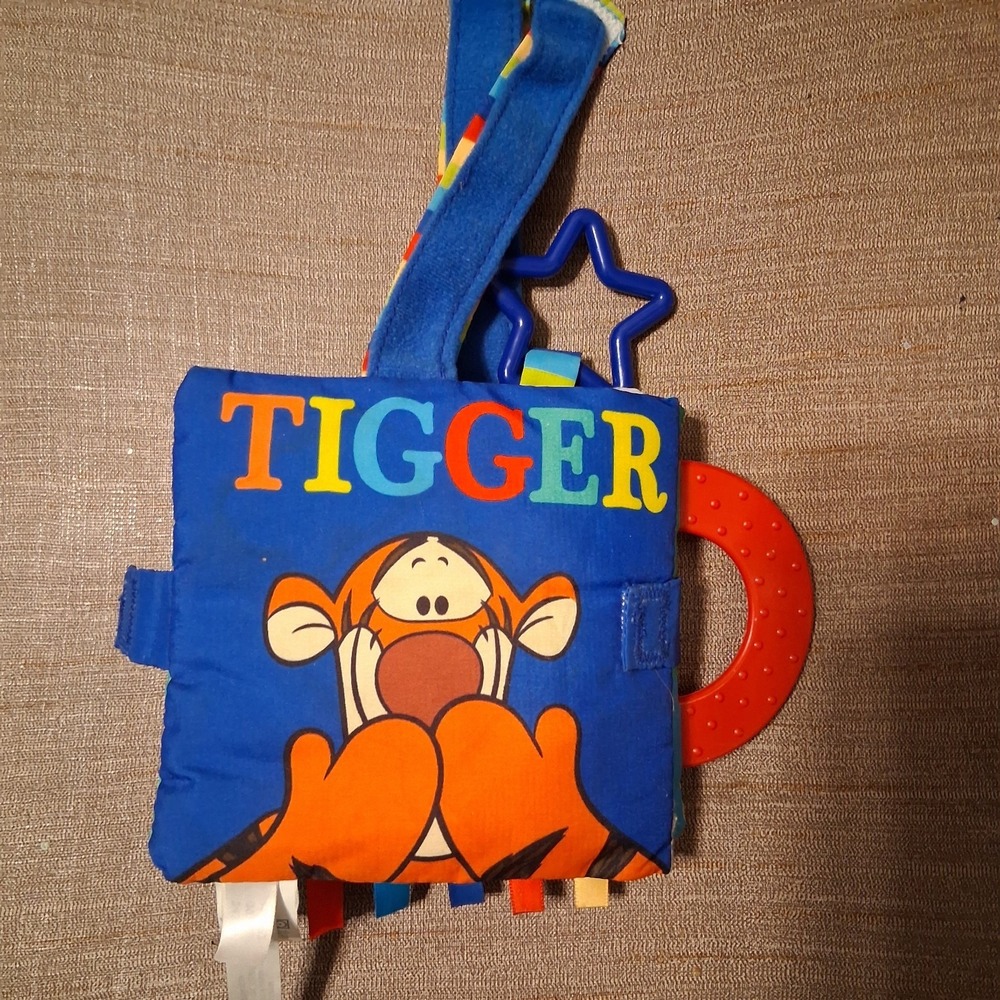 Disney Baby Winnie The Pooh Accordion Crinkle Soft Book EUC - Picture 7 of 7